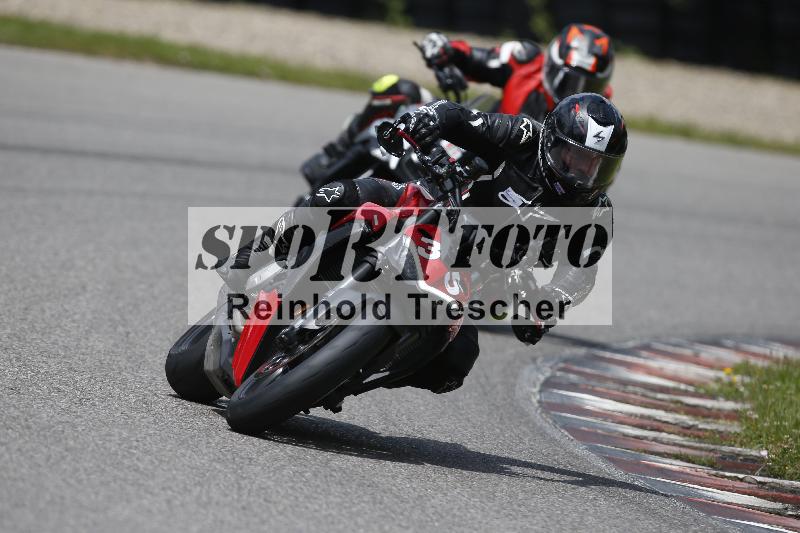 /Archiv-2024/29 12.06.2024 MOTO.CH Track Day ADR/Gruppe blau/35